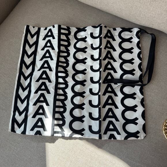 Marc Jacobs The Teddy J Marc Camel Brown Mini Handbag NEW Clutch Shoulder Bag - Picture 8 of 9